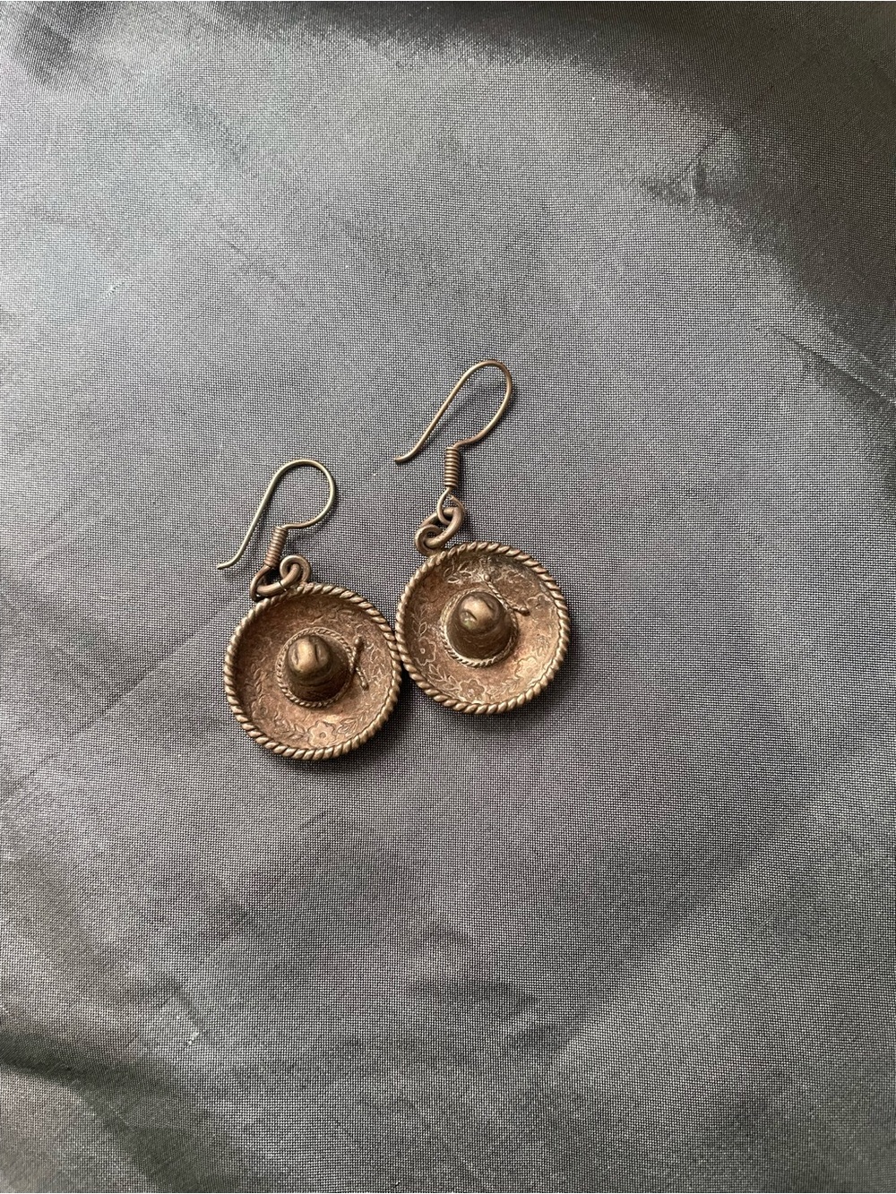 Vintage-Inspired silver sombrero earrings